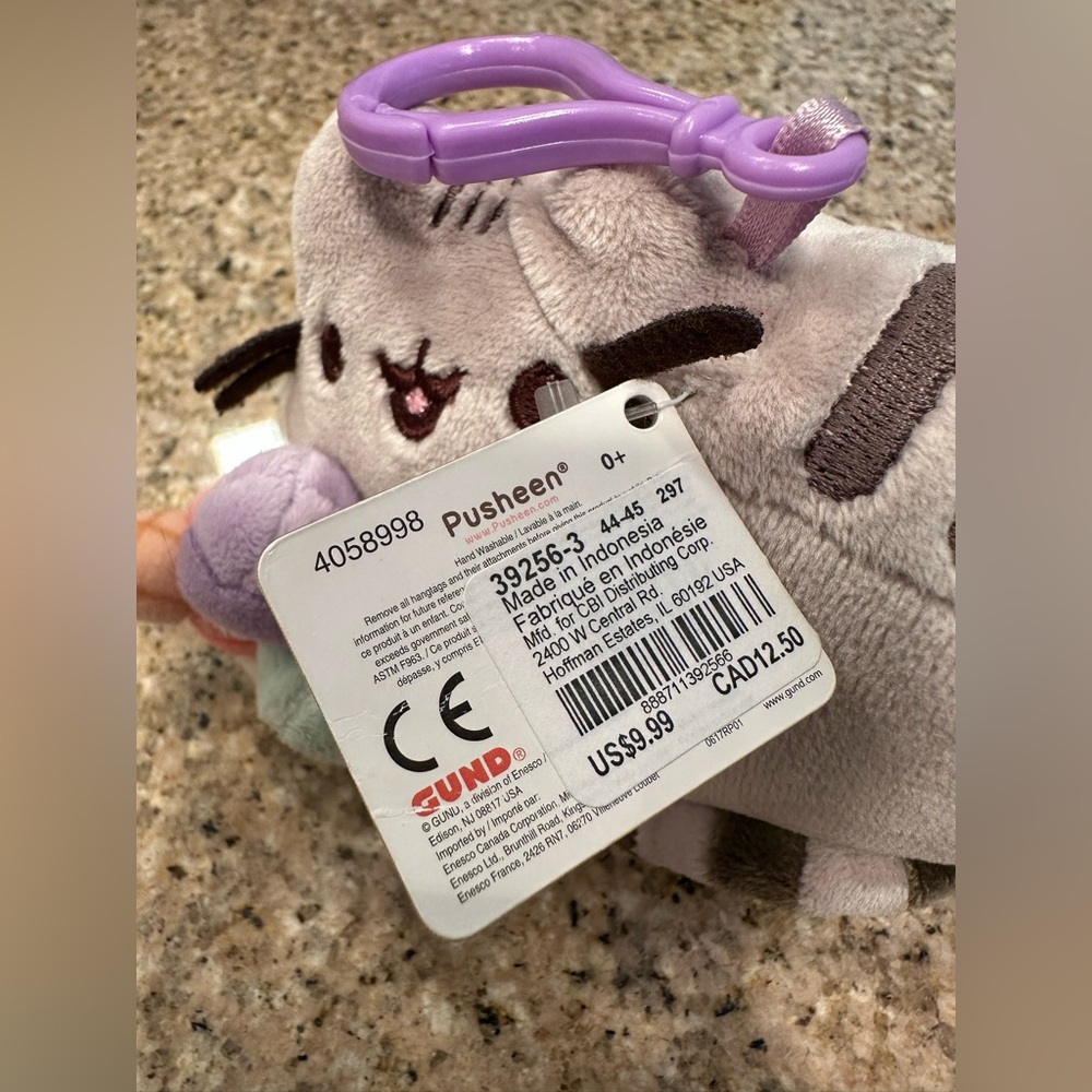 Gund Pusheen Ice Cream Snackable Sundae Plush Backpack Clip - Picture 3 of 4